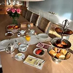 Bed & Breakfast La Maison Du Chevalier - Et Tables D'hotes - Adults Only Marat