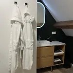 La Maison Du Chevalier - Et Tables D'hotes - Adults Only 3*