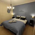 La Maison Du Chevalier - Et Tables D'hotes - Adults Only 3* Marat