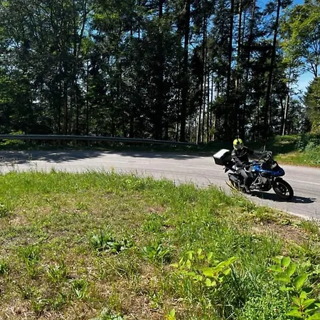 La Maison Du Chevalier - Et Tables D'hotes - Adults Only Bed & Breakfast 3*