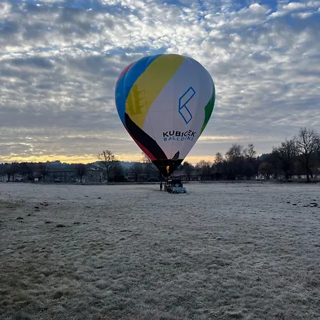 La Maison Du Chevalier - Et Tables D'hotes - Adults Only 3*