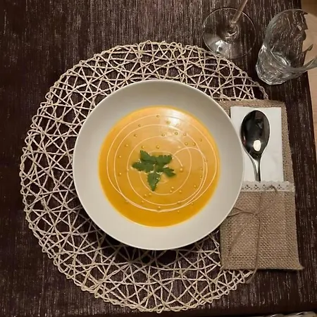 Bed & Breakfast La Maison Du Chevalier - Et Tables D'hotes (adults Only)