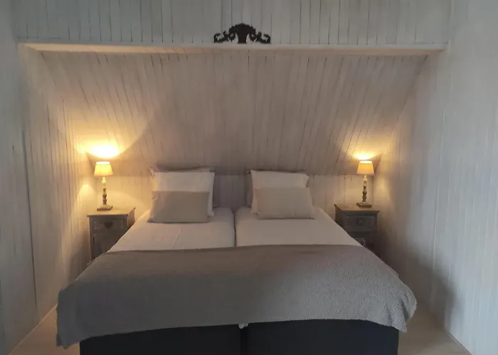 La Maison Du Chevalier - Et Tables D'hotes - Adults Only Отель типа 