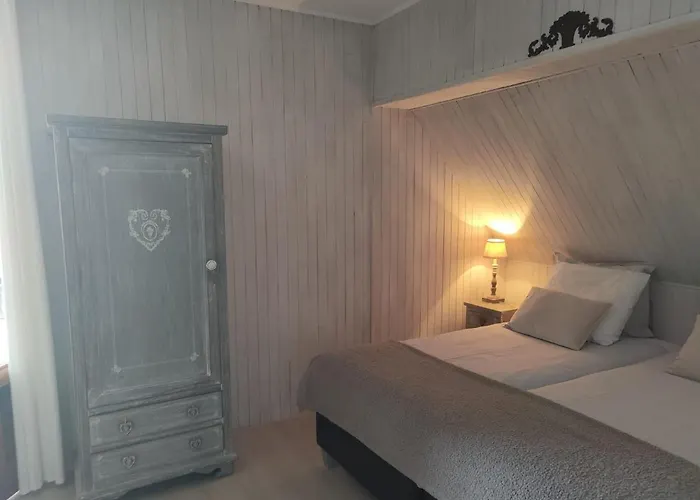 La Maison Du Chevalier - Et Tables D'hotes - Adults Only לינה וארוחת בוקר