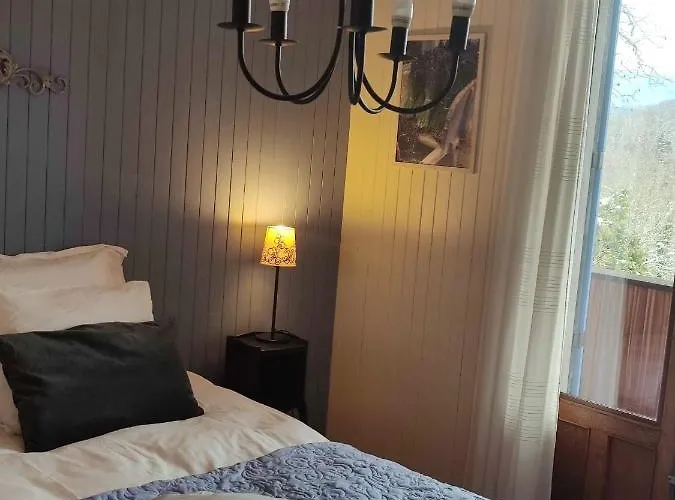 לינה וארוחת בוקר La Maison Du Chevalier - Et Tables D'hotes - Adults Only Marat