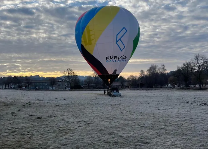 La Maison Du Chevalier - Et Tables D'hotes - Adults Only 3*