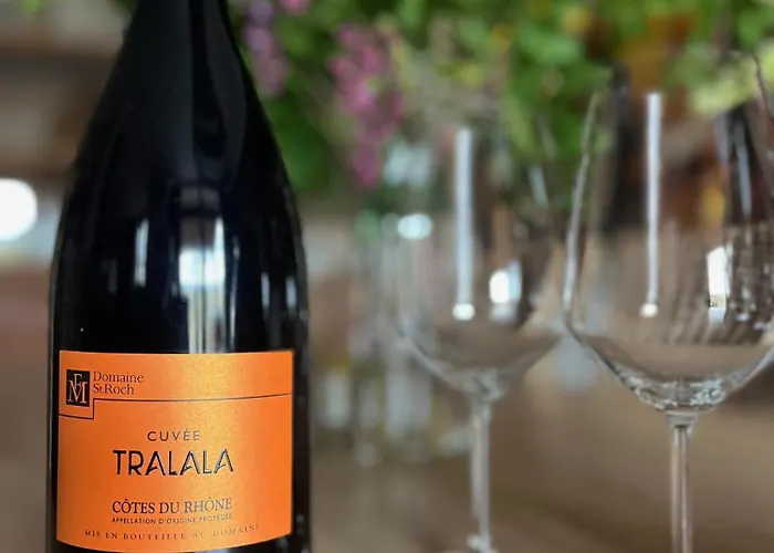 לינה וארוחת בוקר La Maison Du Chevalier - Et Tables D'hotes - Adults Only 3*