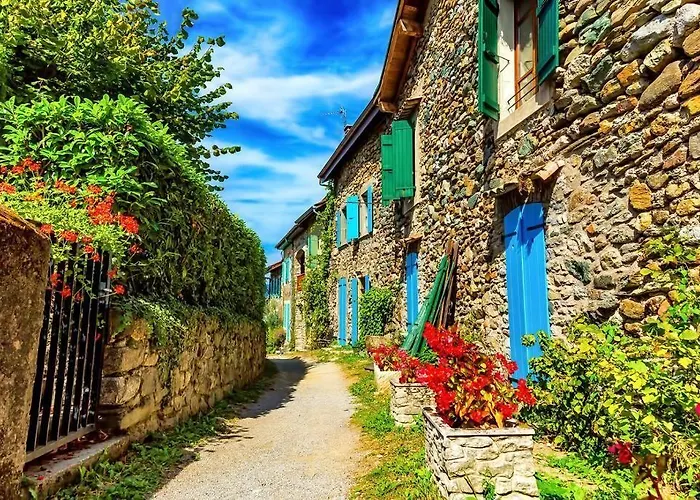 Bed & Breakfast La Maison Du Chevalier - Et Tables D'hotes - Adults Only Marat