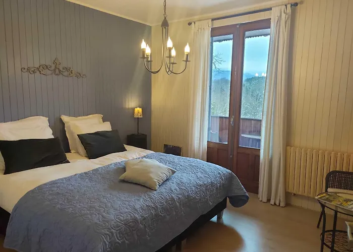 Bed & Breakfast La Maison Du Chevalier - Et Tables D'hotes - Adults Only 3*