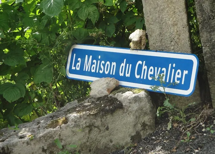 Bed & Breakfast La Maison Du Chevalier - Et Tables D'hotes - Adults Only Marat